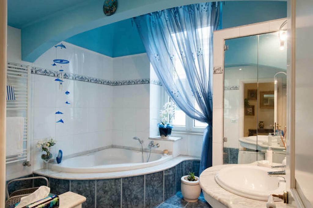 Turenum Apartment Trani Dış mekan fotoğraf
