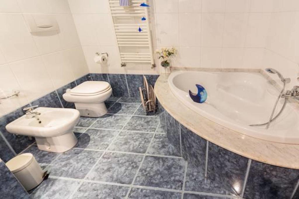 Turenum Apartment Trani Dış mekan fotoğraf